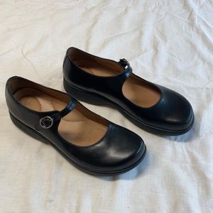 Dansko Black Leather Clogs 39
